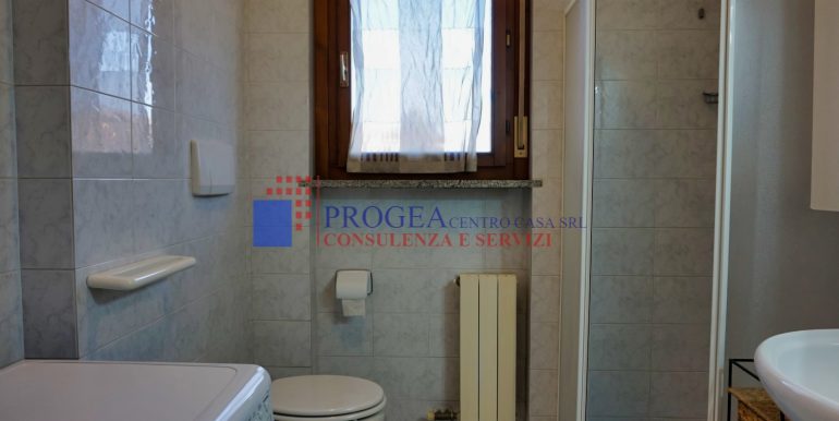 appartamento-monolocale-vendita-terno-d-isola-bagno-2