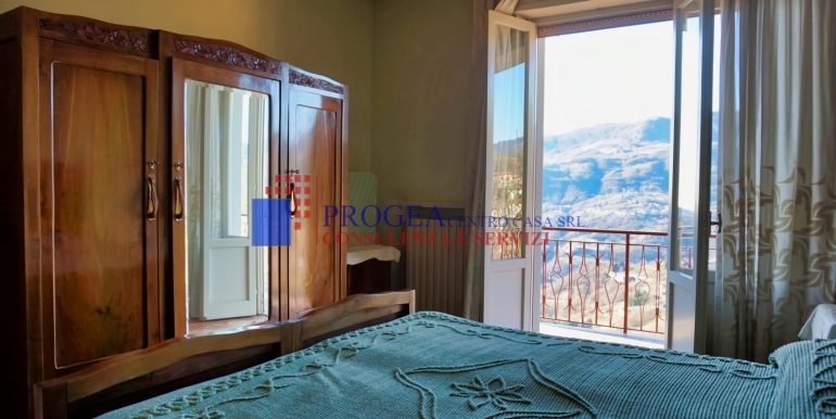 casa-indipendente-in-vendita-a-berbenno-camera-2