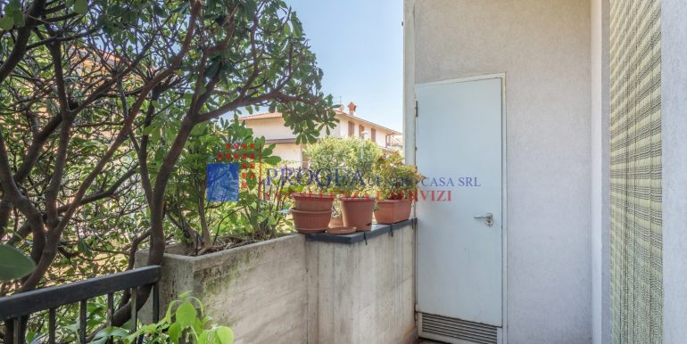 trilocale-in-vendita-a-almenno-san-salvatore-terrazzo-2