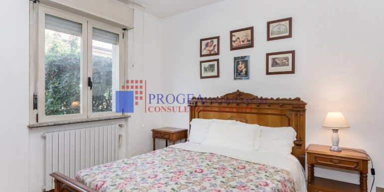 trilocale-in-vendita-a-almenno-san-salvatore-camera
