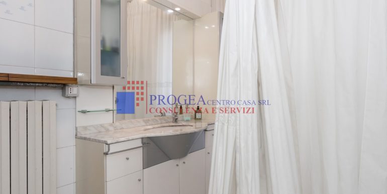 trilocale-in-vendita-a-almenno-san-salvatore-bagno-2
