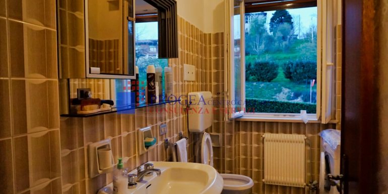 trilocale-in-affitto-a-villa-dalme-bagno