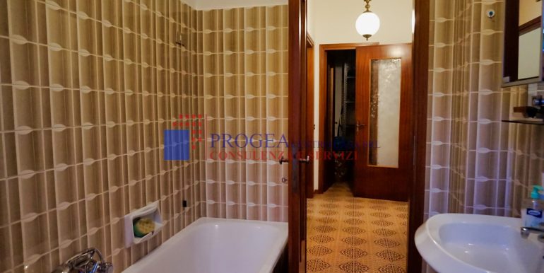 trilocale-in-affitto-a-villa-dalme-bagno-2