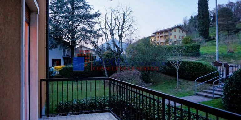 trilocale-in-affitto-a-villa-dalme-terrazzo-2